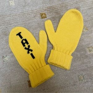 Kate Spade Taxi Mittens